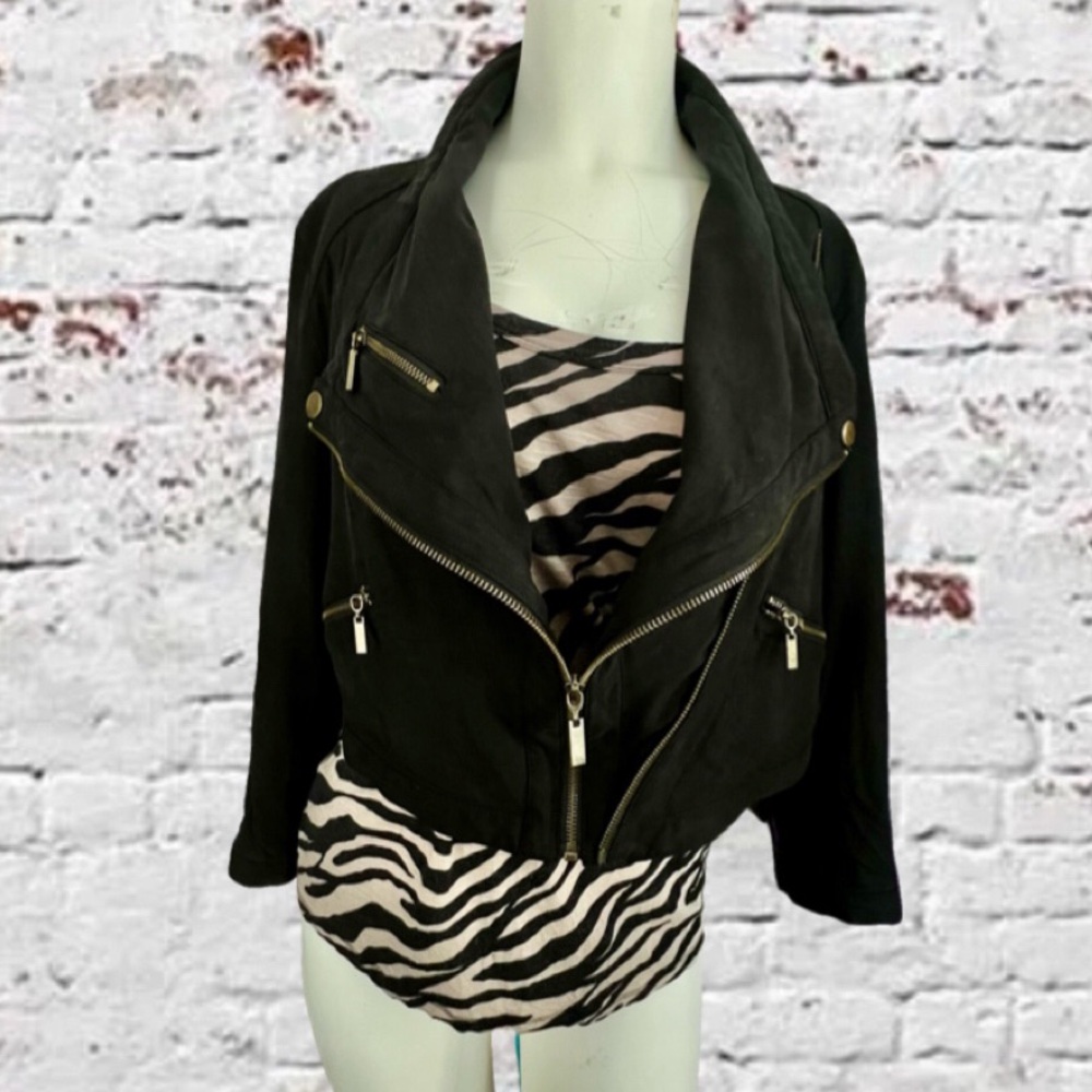 Black and Tan Cropped Moto Jackets and Short Sleeve Tops Size Medium INC